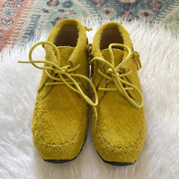 akid brand suede yellow sneaker boot kids 12 boys shoe leather moccasin