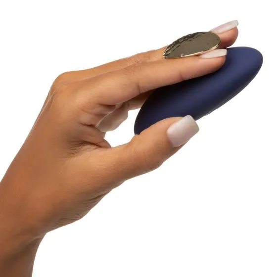 Chic Violet External Vibrator with Finger Hold