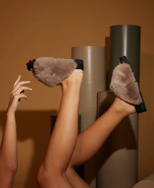 Cloud Slippers in Nude