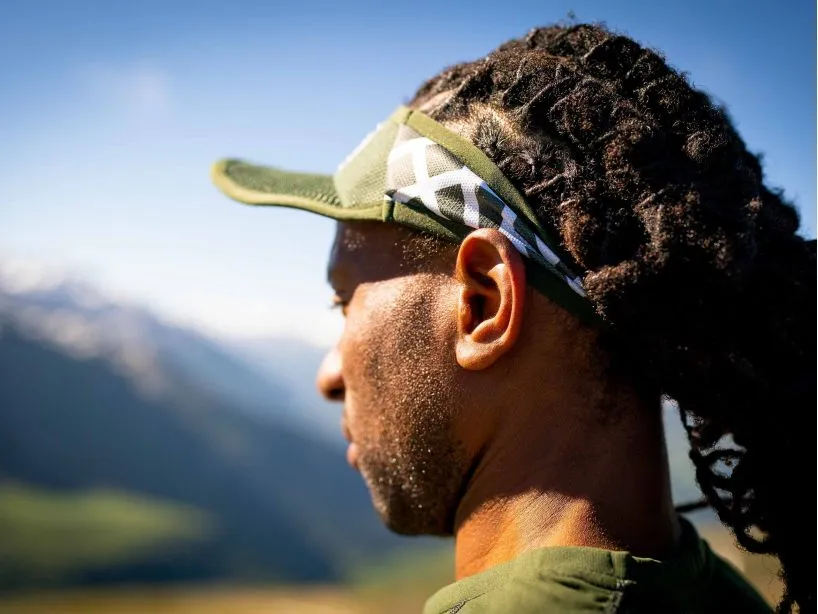 Compressport Unisex's Spiderweb Ultralight Visor:RF Green/White - SULVISOR_627_0TU