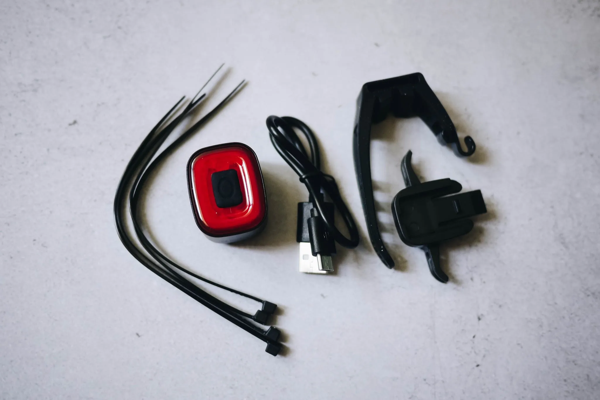 Enfitnix Cubelite II Smart Bicycle Tail Light (3 Months Warranty)