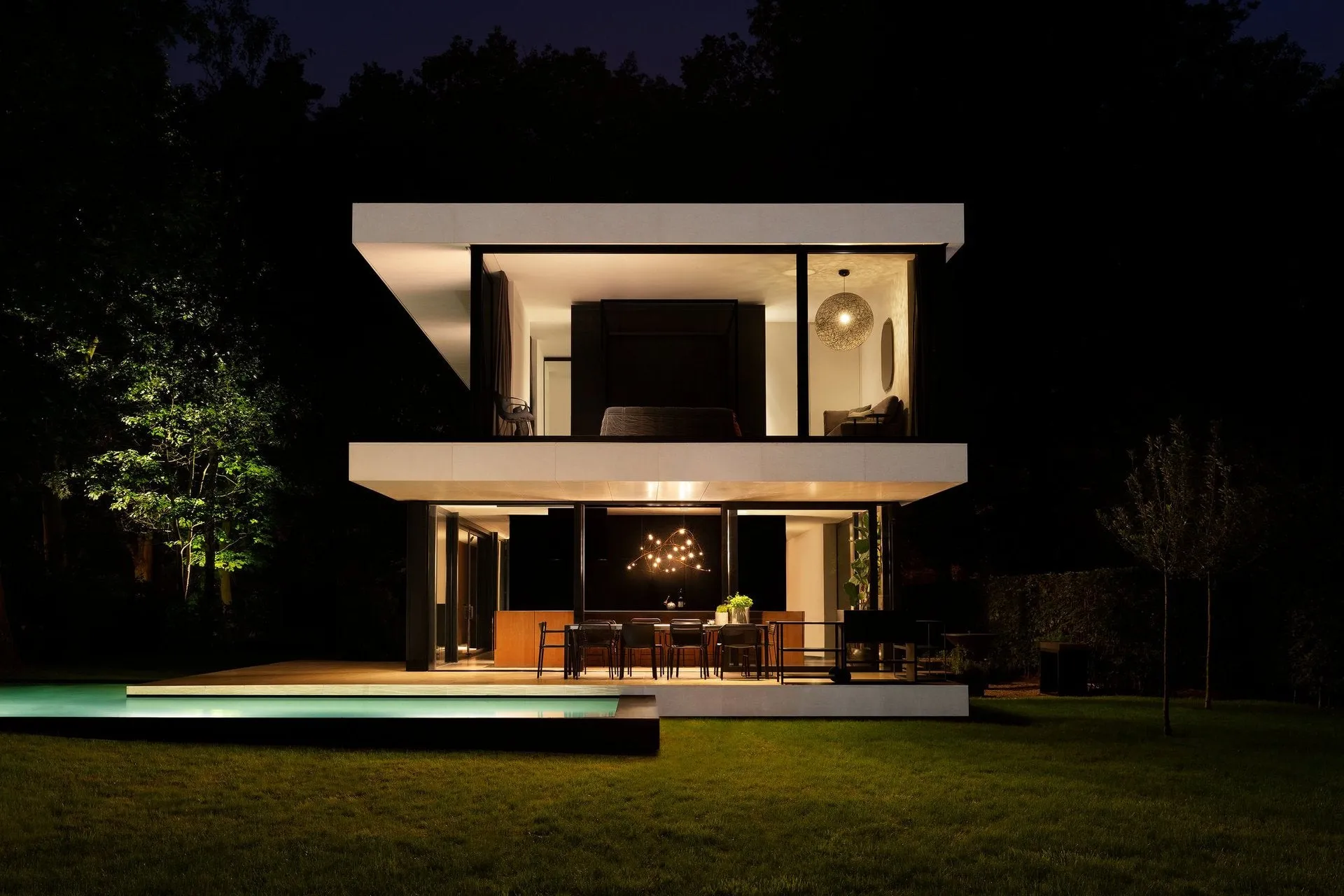 Faye Pendant Light