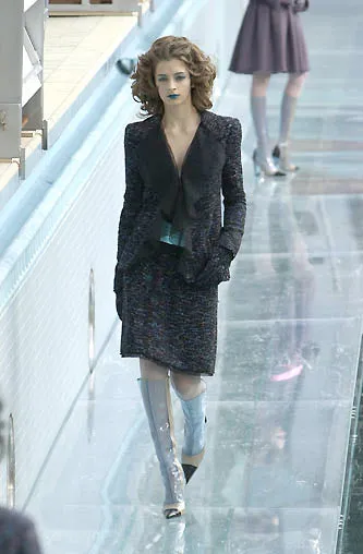 Gorgeous Fall 2000 Chanel by Karl Lagerfeld Haute Couture Ruffled Three Piece Boucle Runway Suit