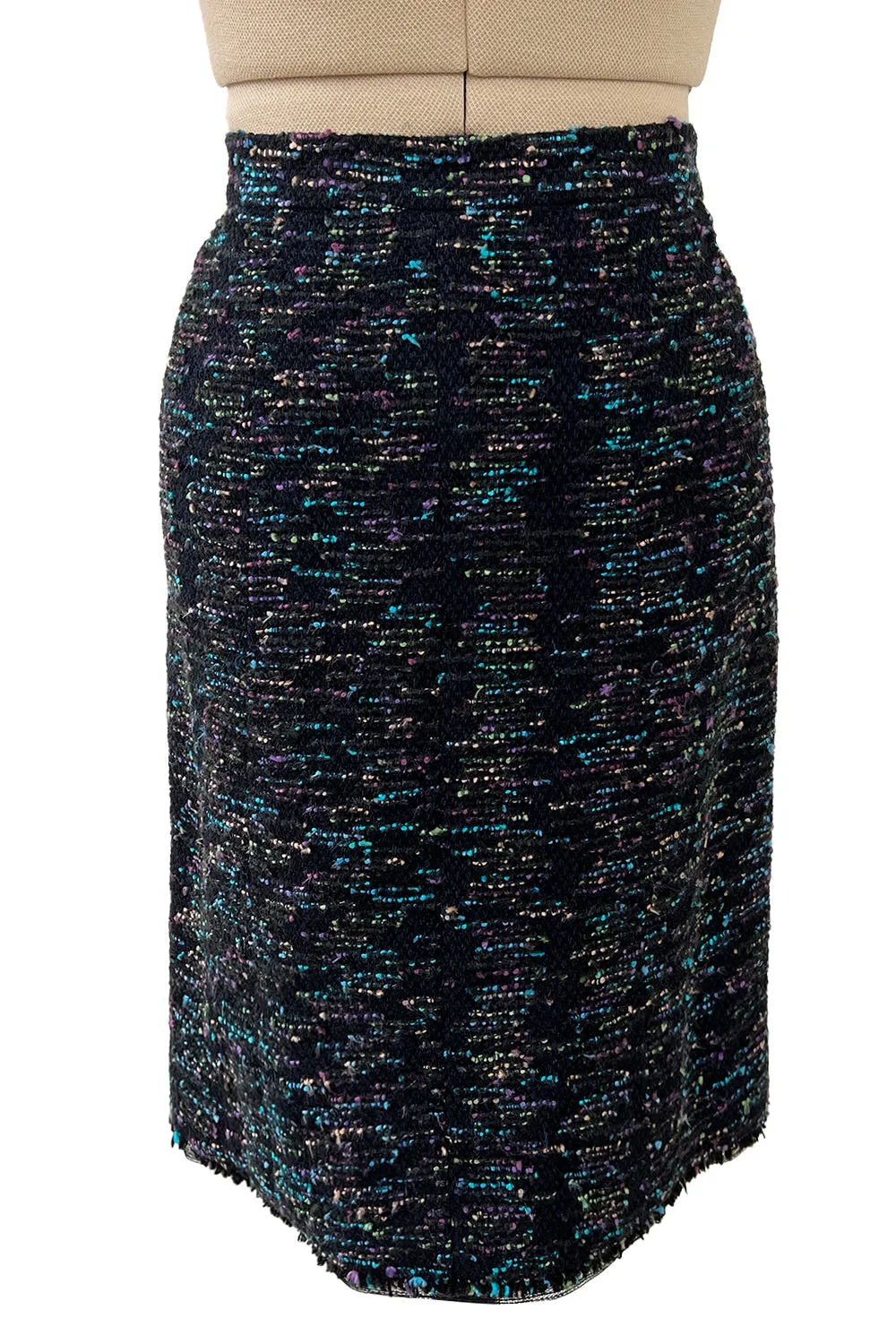 Gorgeous Fall 2000 Chanel by Karl Lagerfeld Haute Couture Ruffled Three Piece Boucle Runway Suit