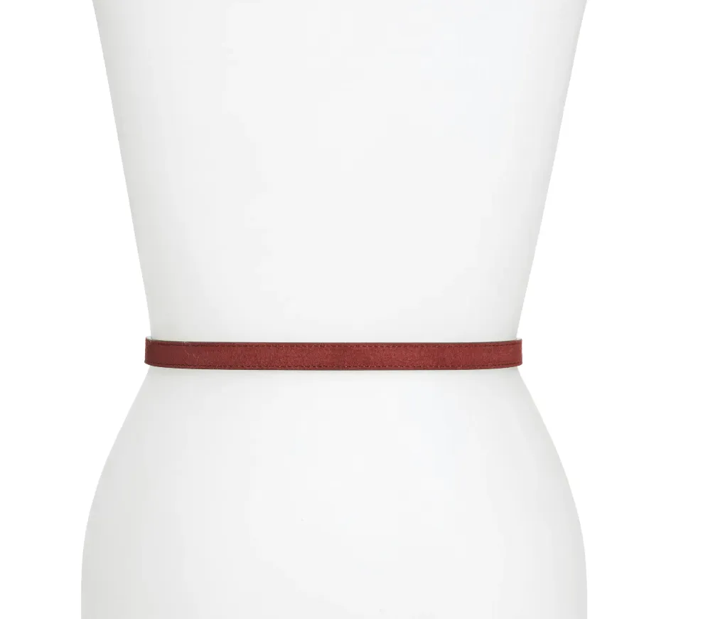 Gucci Interlocking-G Buckle Skinny Suede Belt in Burgundy