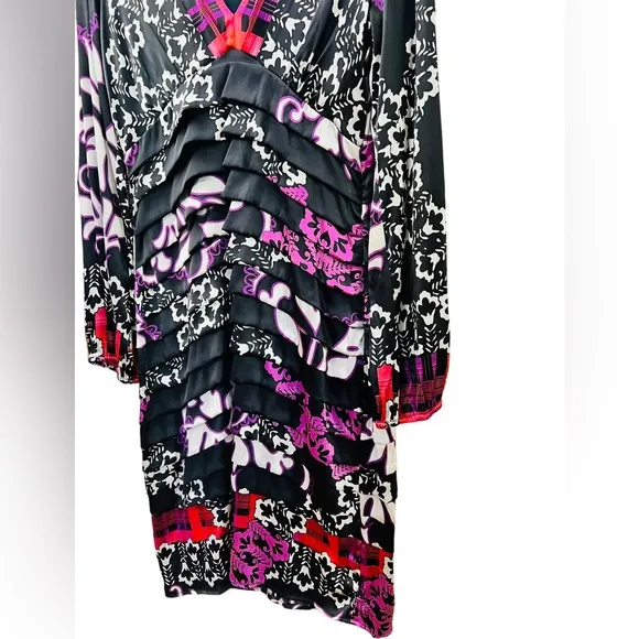 Hale Bob Midi Dress Long Sleeves Size Medium Silk Fabric Back Zipped Closure