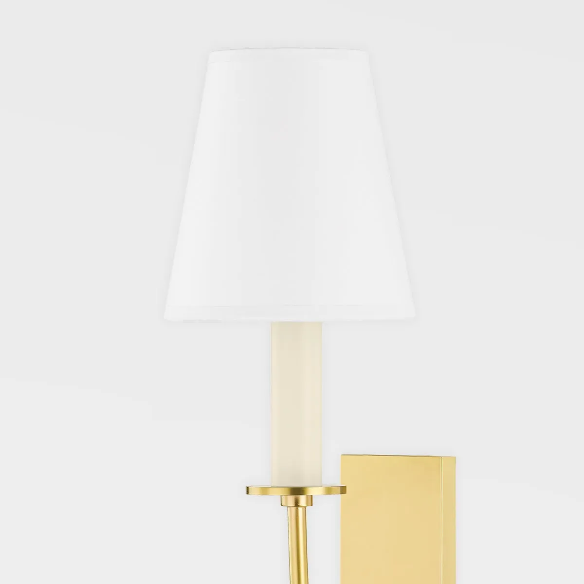 Iantha Sconce