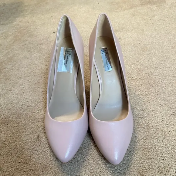 INC women’s pink pumps heels Sz 10 New in box