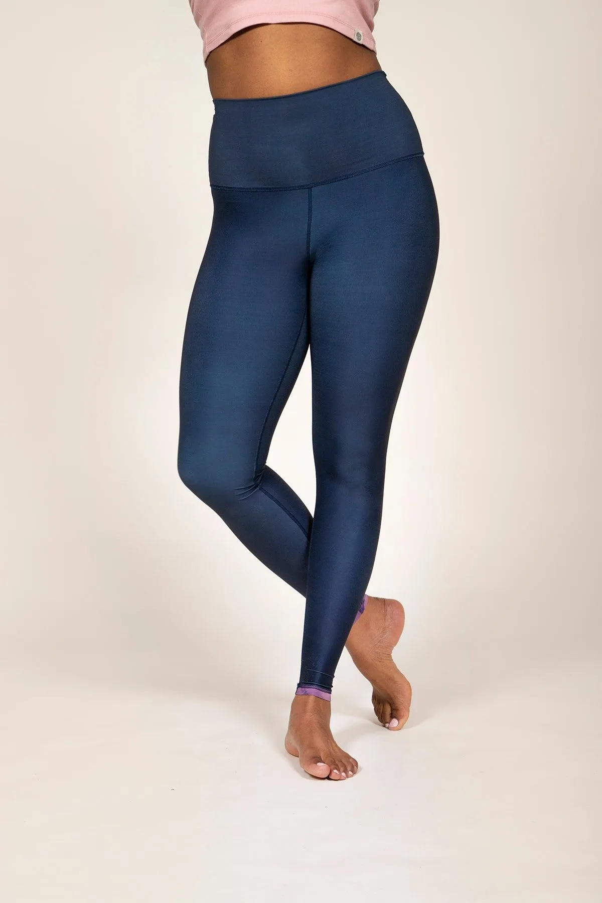 Lake Louise by Night Reversible Ultralight High-Rise Leggings Rose Buddha