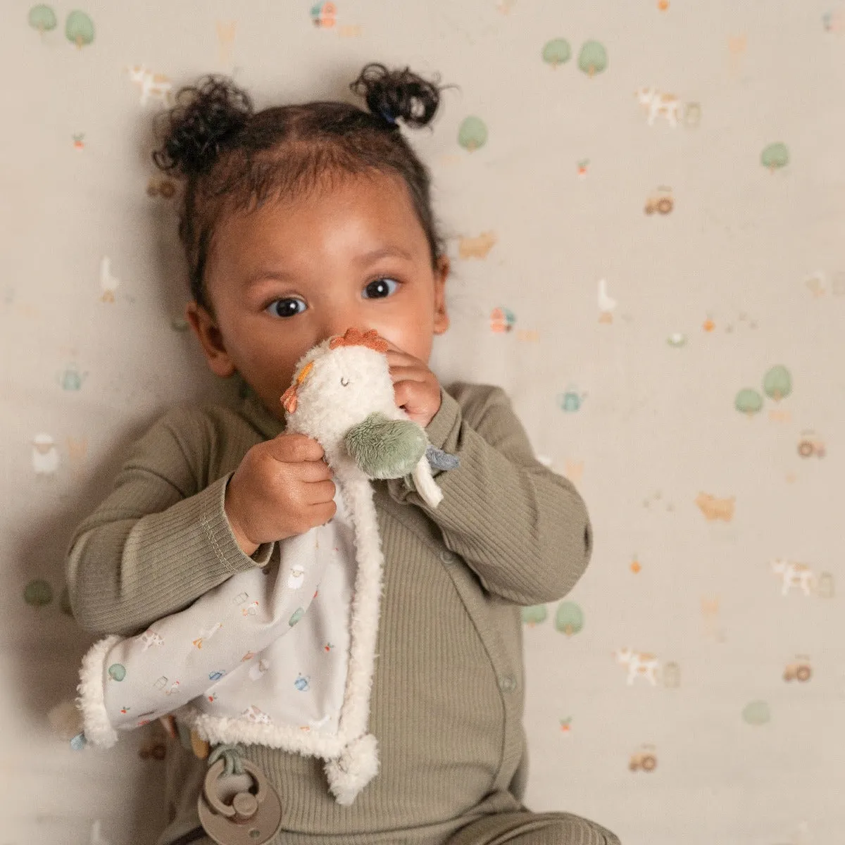 Little Farm Cuddle Cloth Chicken Comforter