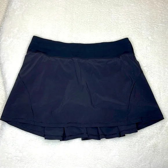 Lululemon Circuit Breaker Skirt II (Tall) Black Size 8T