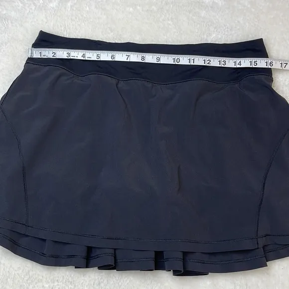 Lululemon Circuit Breaker Skirt II (Tall) Black Size 8T