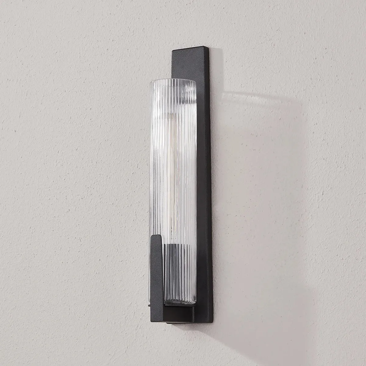 Malakai Sconce