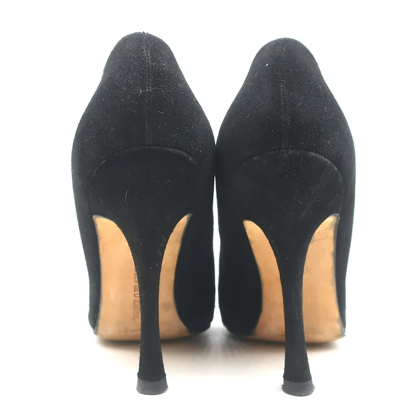 Manolo Blahnik BB 100 Pumps Black Suede Size 38 Pointed Toe Heels