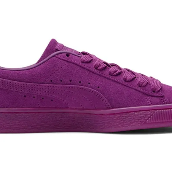 Puma Suede Classic Mono Gold Jr. Brand New. Big Kids Size: 4.5.
