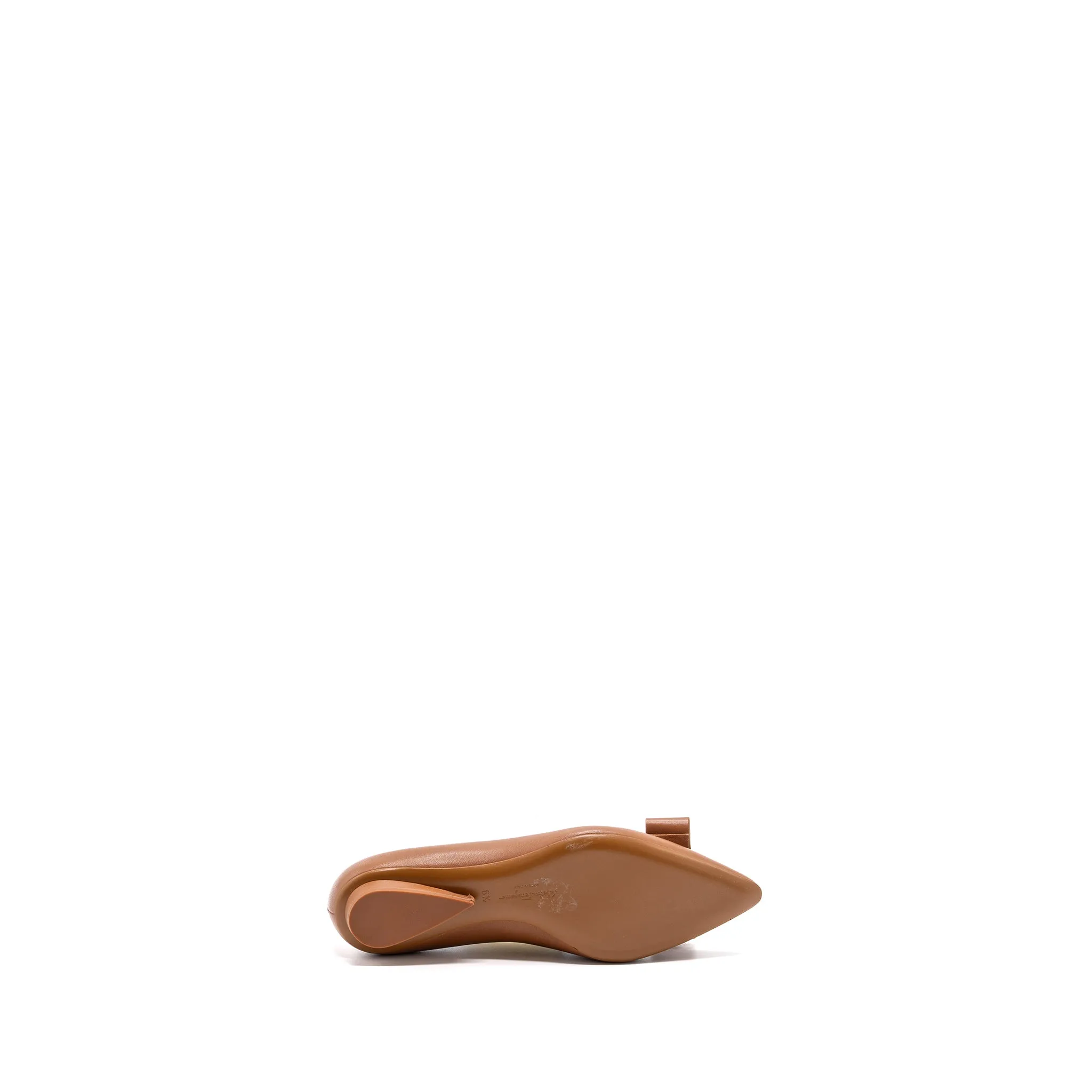 Salvatore Ferragamo Size 6.5 Viva Flats Tan