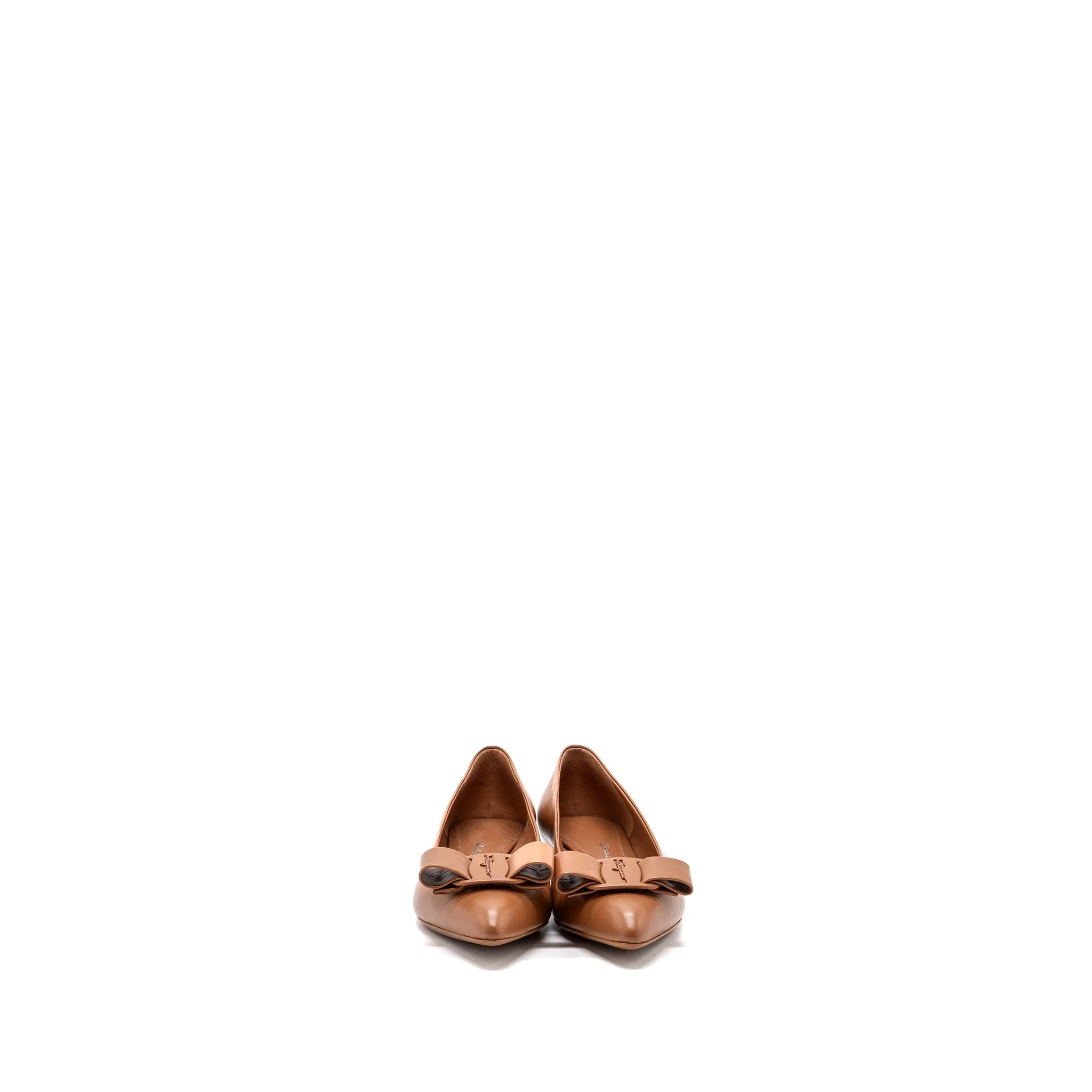 Salvatore Ferragamo Size 6.5 Viva Flats Tan