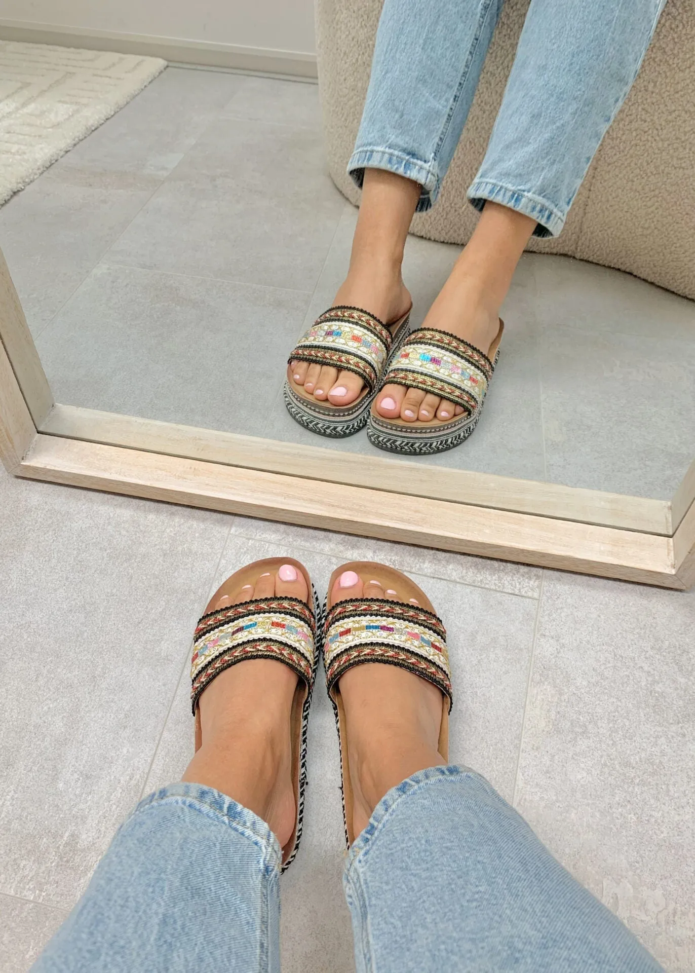 Shana™ | Elegant Black Slippers