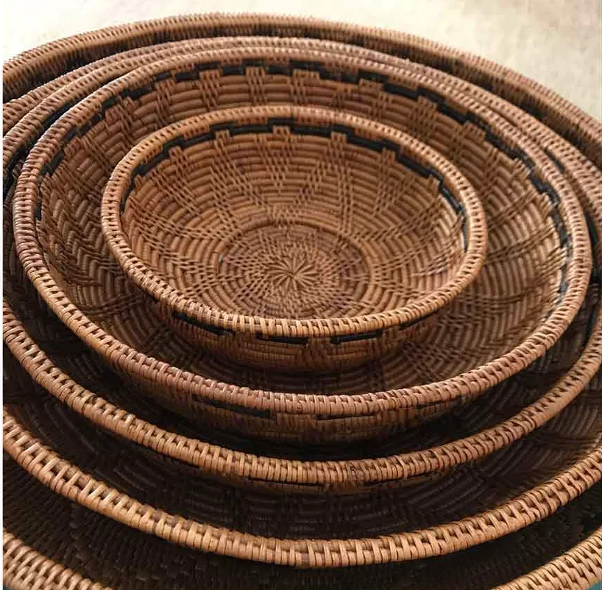 Tenganan Plate & Bowl Collection