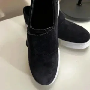 Vince Suede Sneaker
