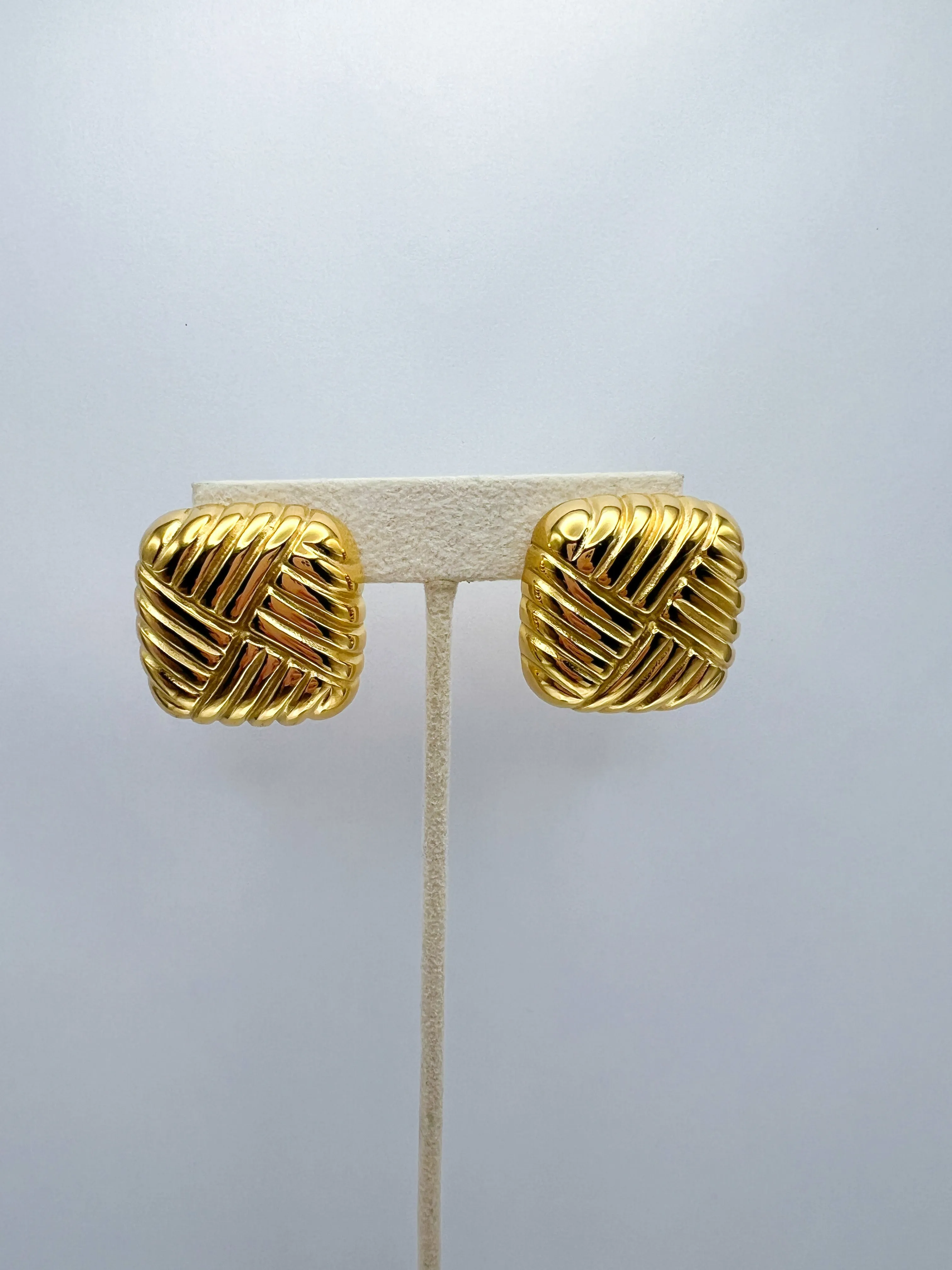 Woven Square Stud